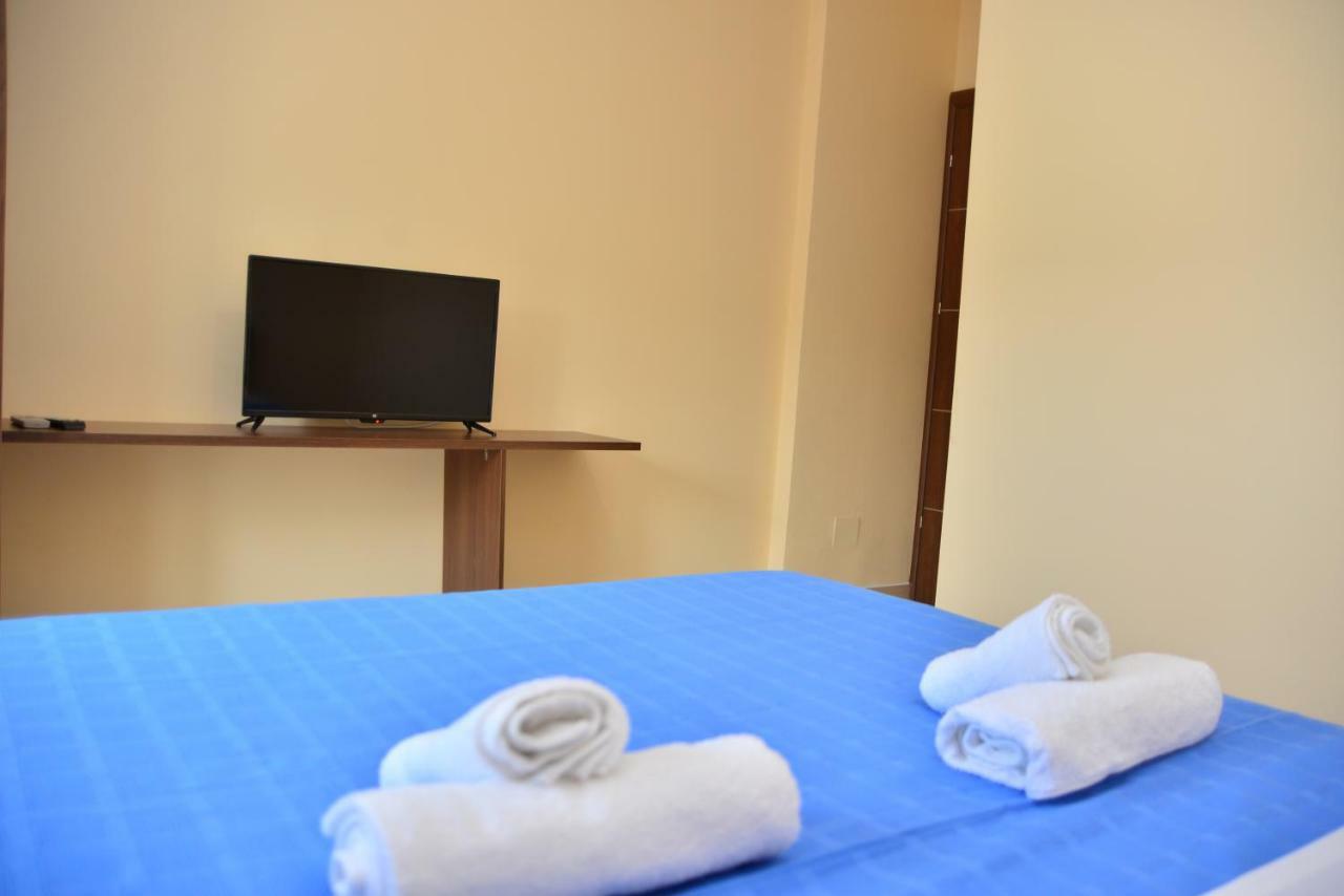 Hotel Villa Ago Permet Ngoại thất bức ảnh