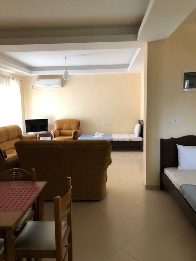 Hotel Villa Ago Permet Ngoại thất bức ảnh