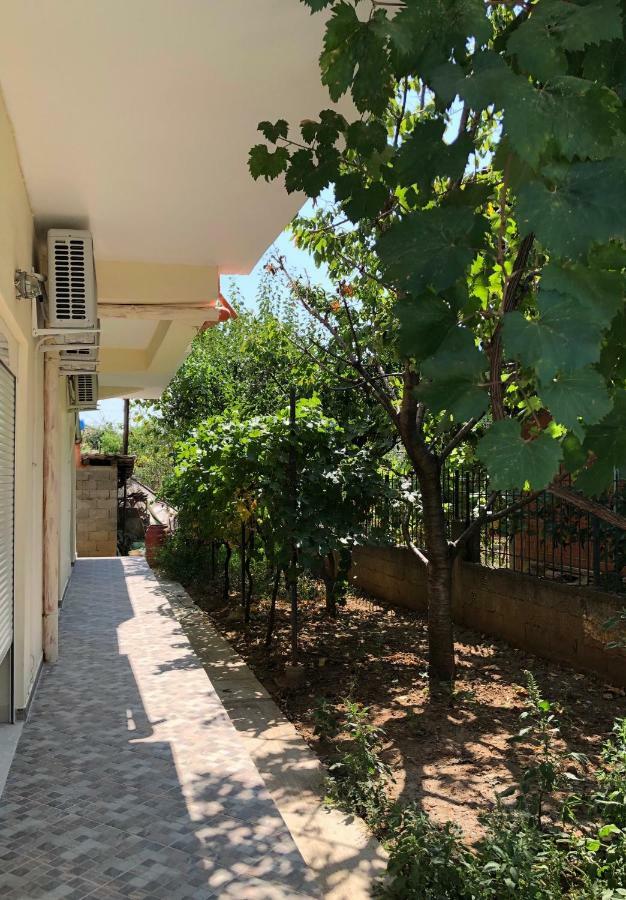 Hotel Villa Ago Permet Ngoại thất bức ảnh